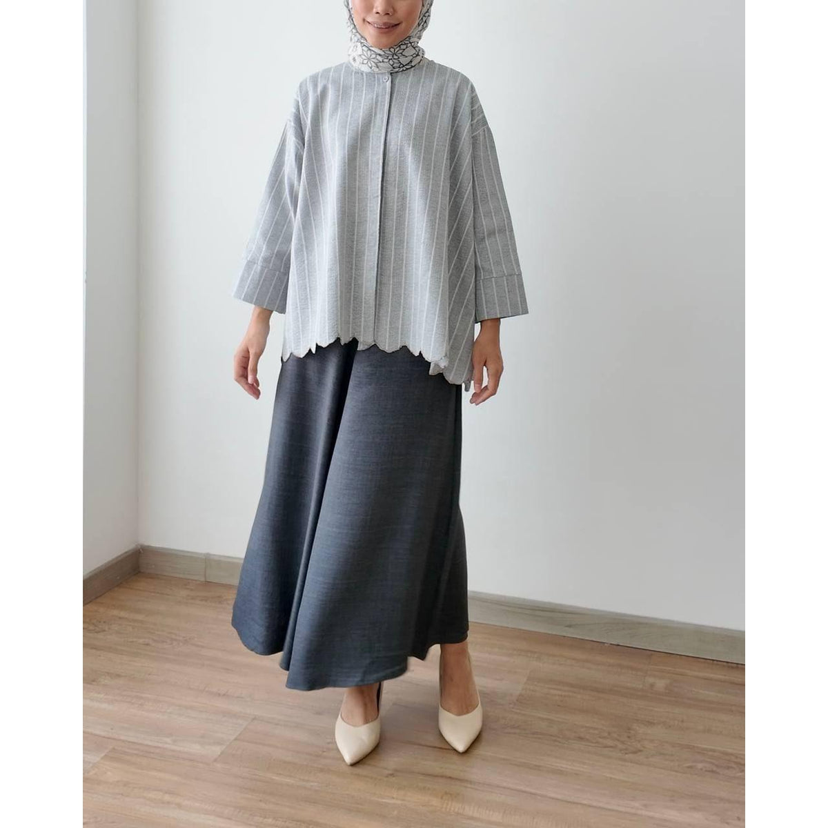 LEYNA BLOUSE BY PETIKITA CASUAL