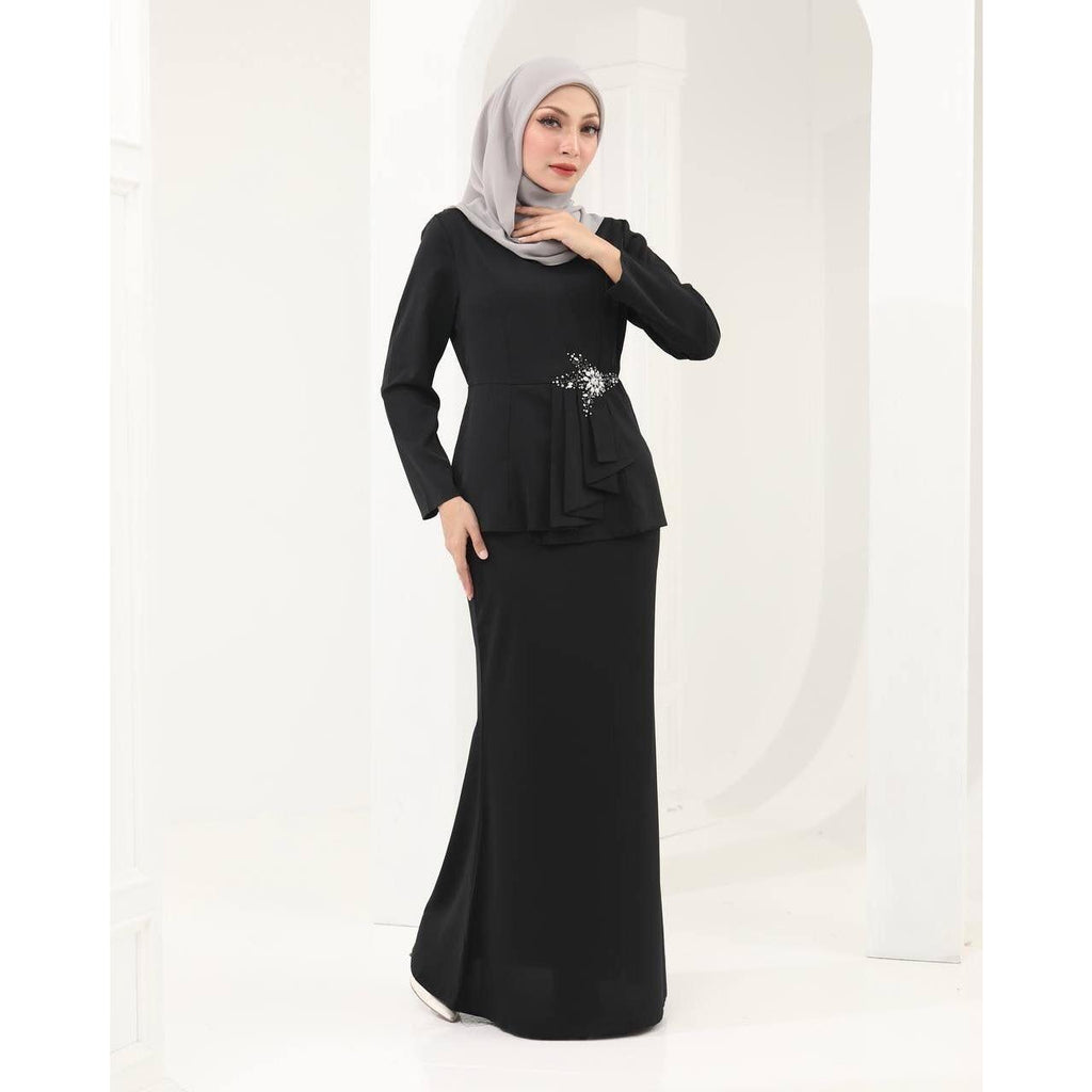 LAVELLA KURUNG BY PETIKITA RAYA