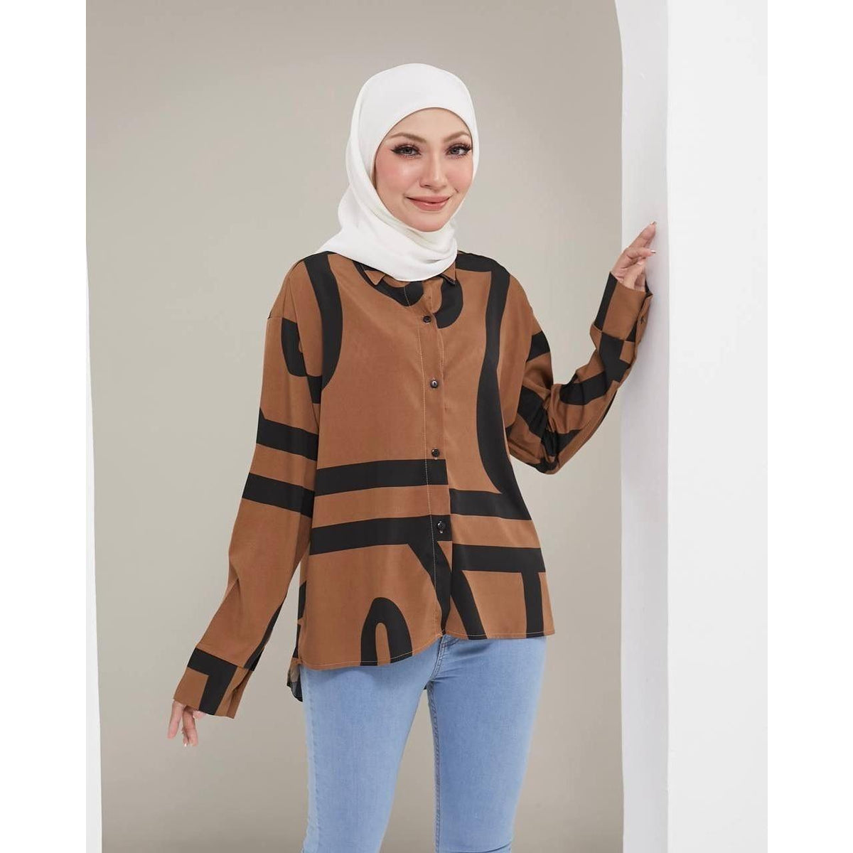 LARINE BLOUSE BY PETIKITA