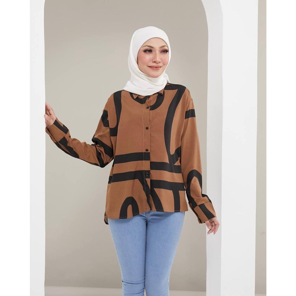 LARINE BLOUSE BY PETIKITA