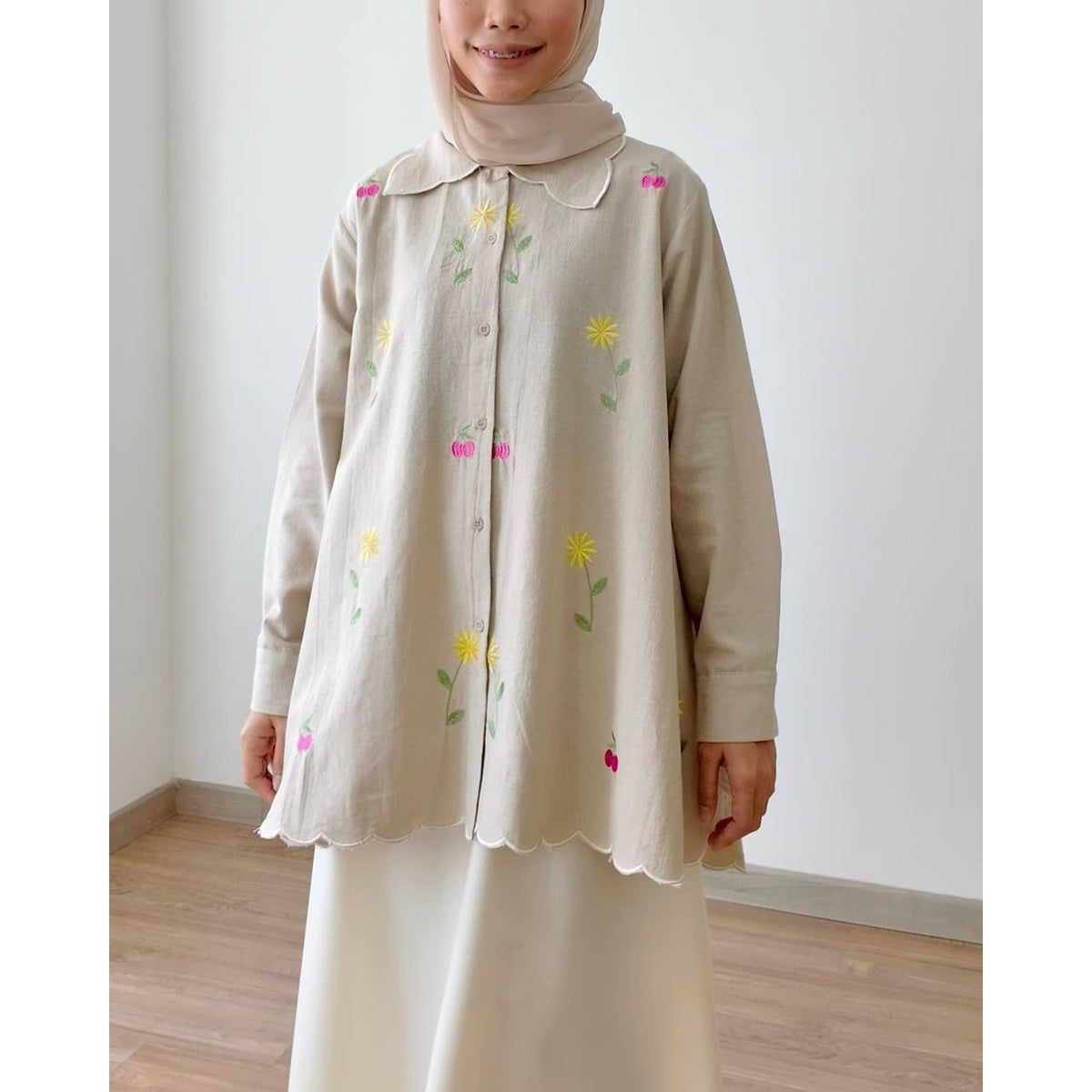 LAILA BLOUSE BY PETIKITA CASUAL