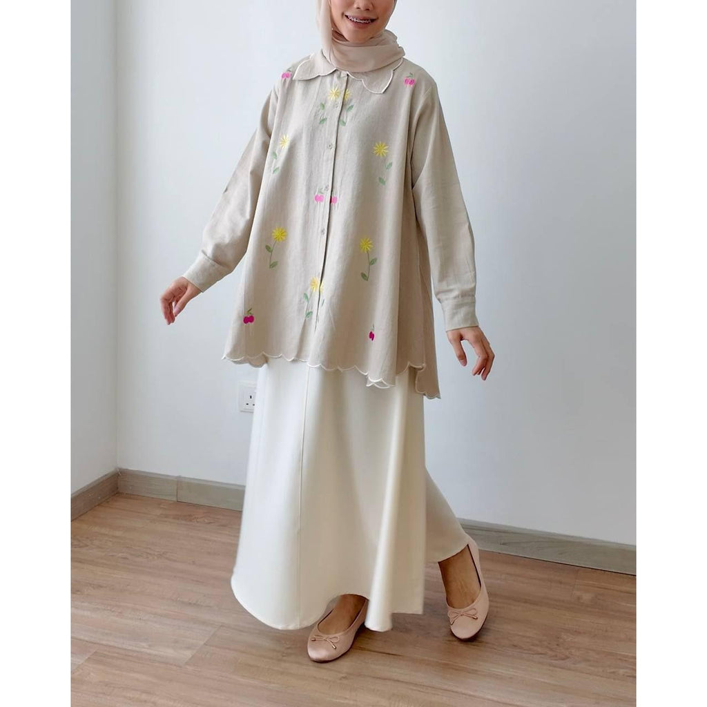 LAILA BLOUSE BY PETIKITA CASUAL