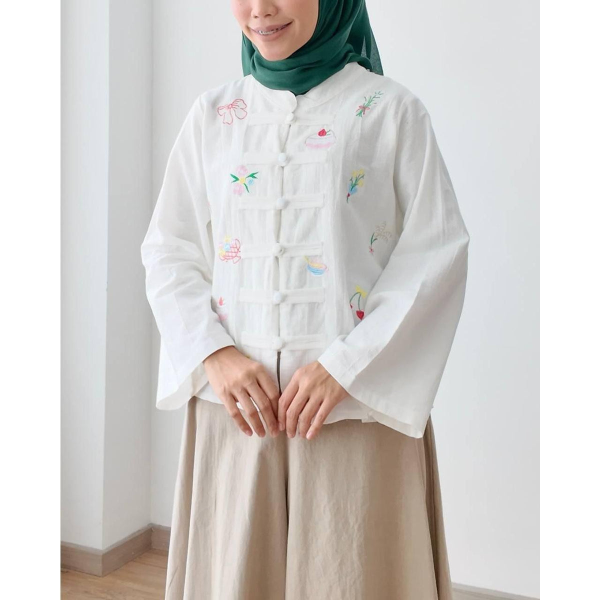 LAIKA BLOUSE BY PETIKITA CASUAL