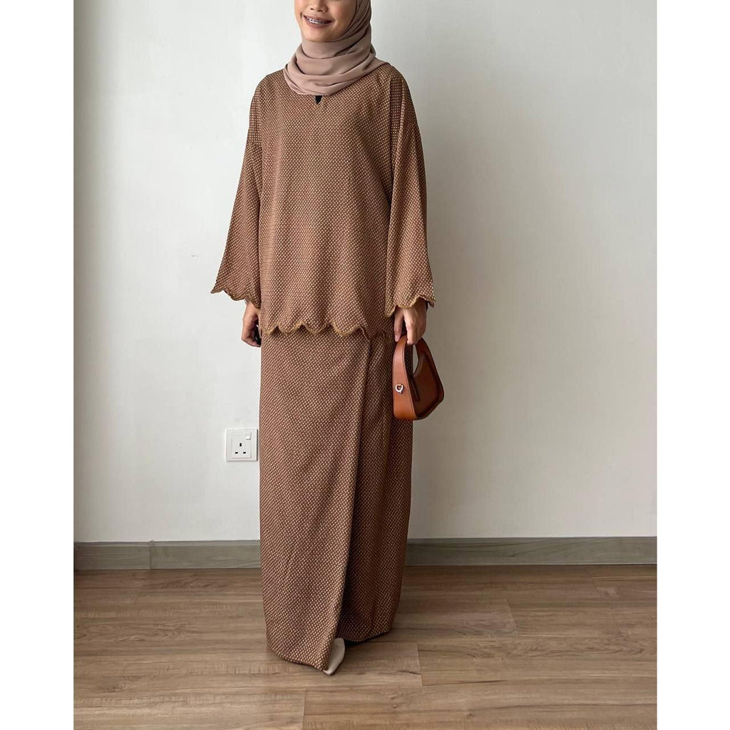 KUNTOM KURUNG BY PETIKITA