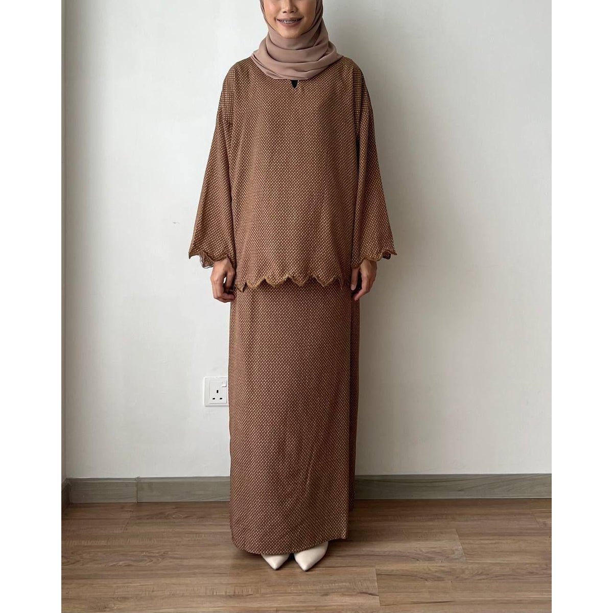 KUNTOM KURUNG BY PETIKITA