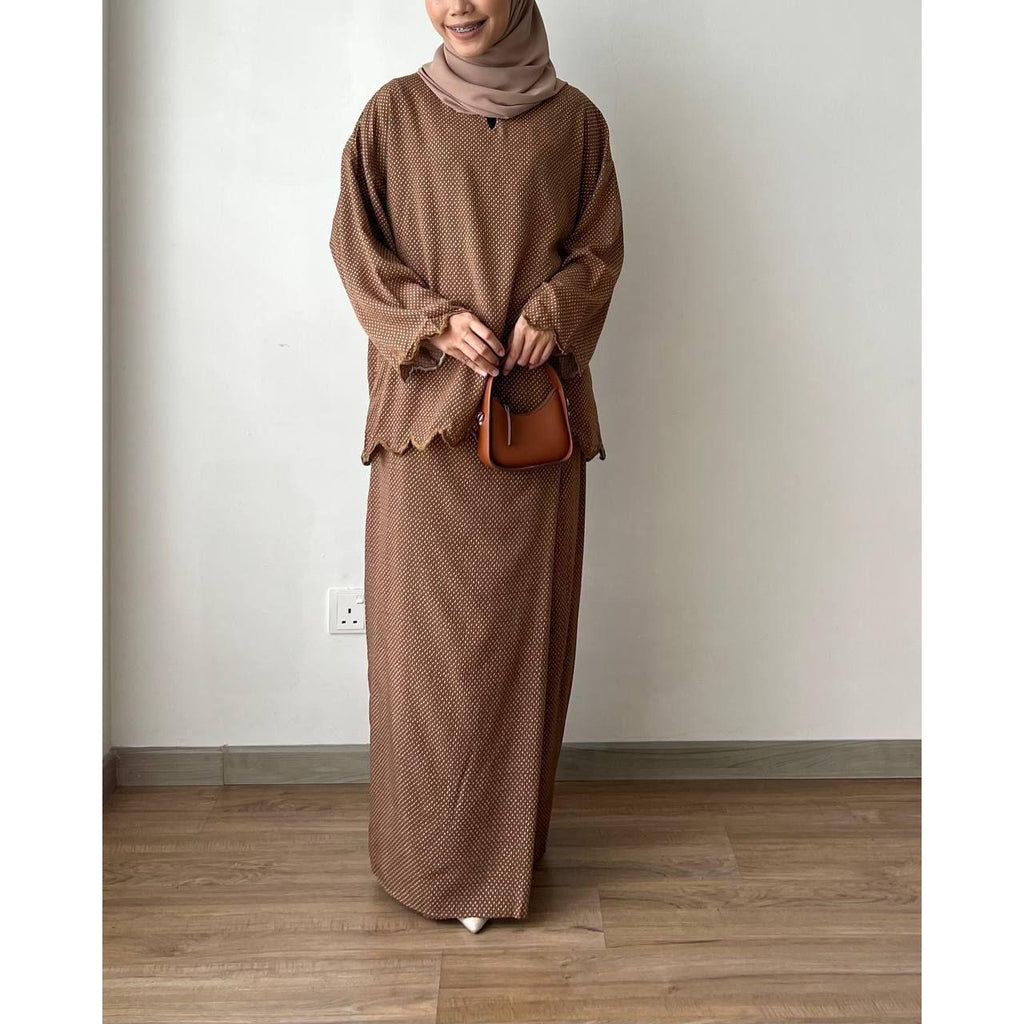 KUNTOM KURUNG BY PETIKITA