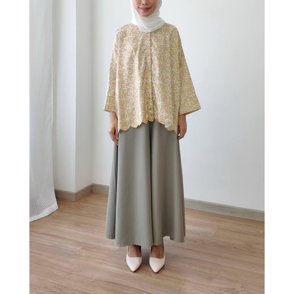 KESUMA BLOUSE BY PETIKITA CASUAL