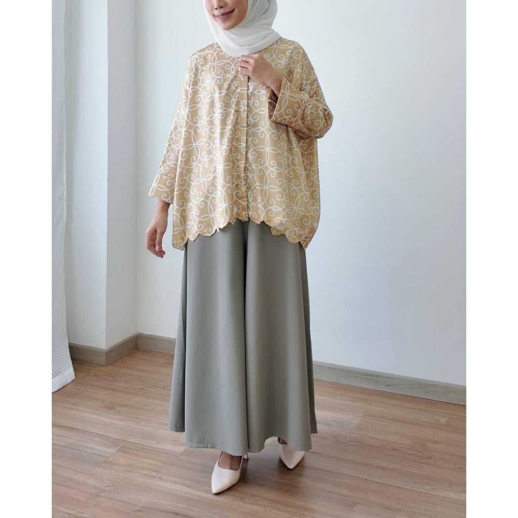 KESUMA BLOUSE BY PETIKITA CASUAL