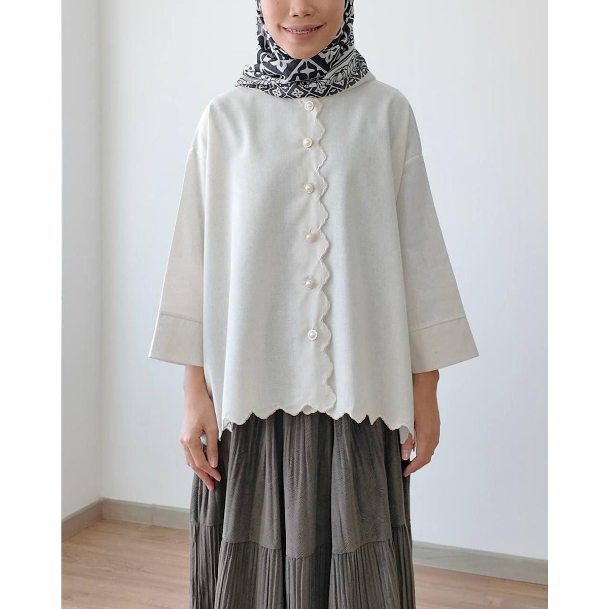 KEMALA BLOUSE BY PETIKITA CASUAL