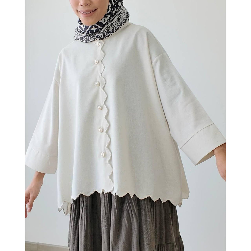 KEMALA BLOUSE BY PETIKITA CASUAL