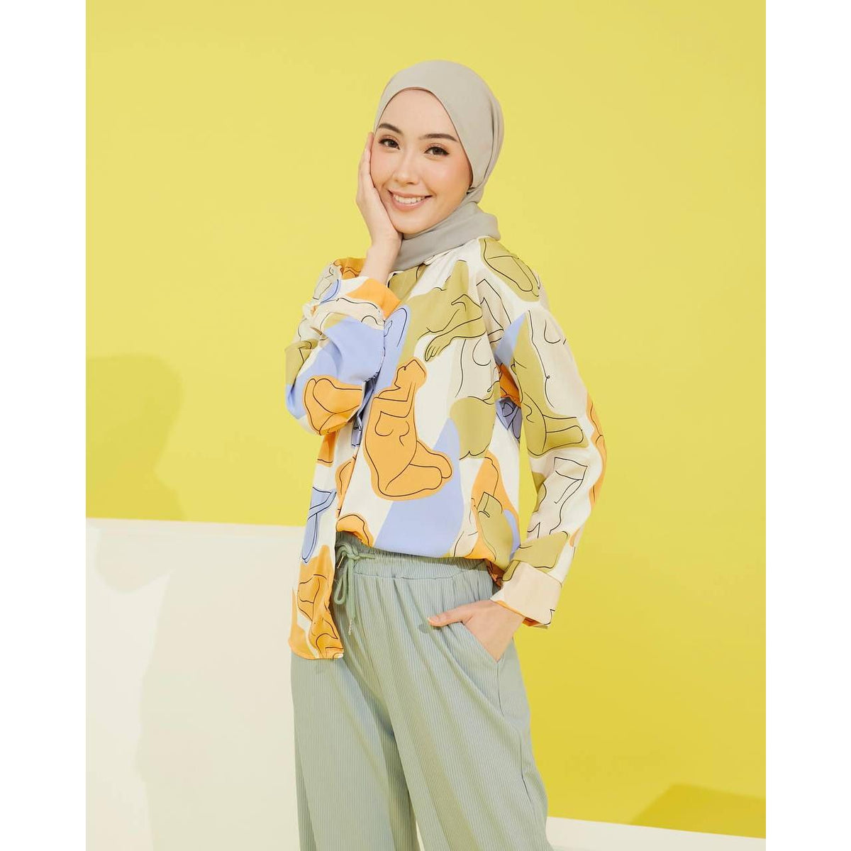 KAYLA BLOUSE  BY PETIKITA CASUAL