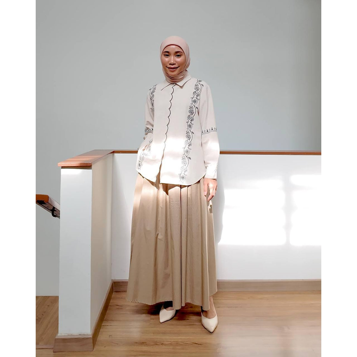 JUSTINE BLOUSE BY PETIKITA CASUAL