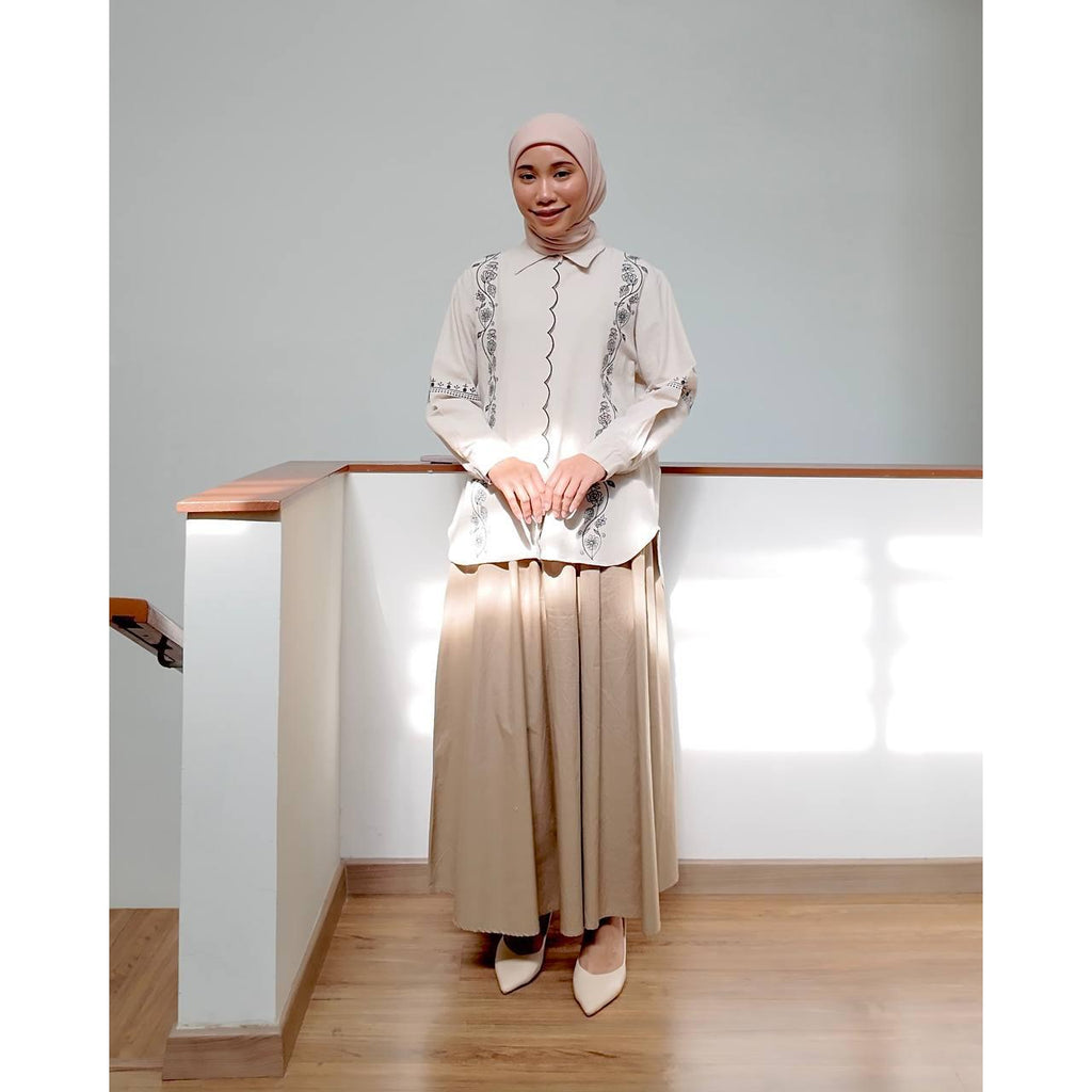 JUSTINE BLOUSE BY PETIKITA CASUAL