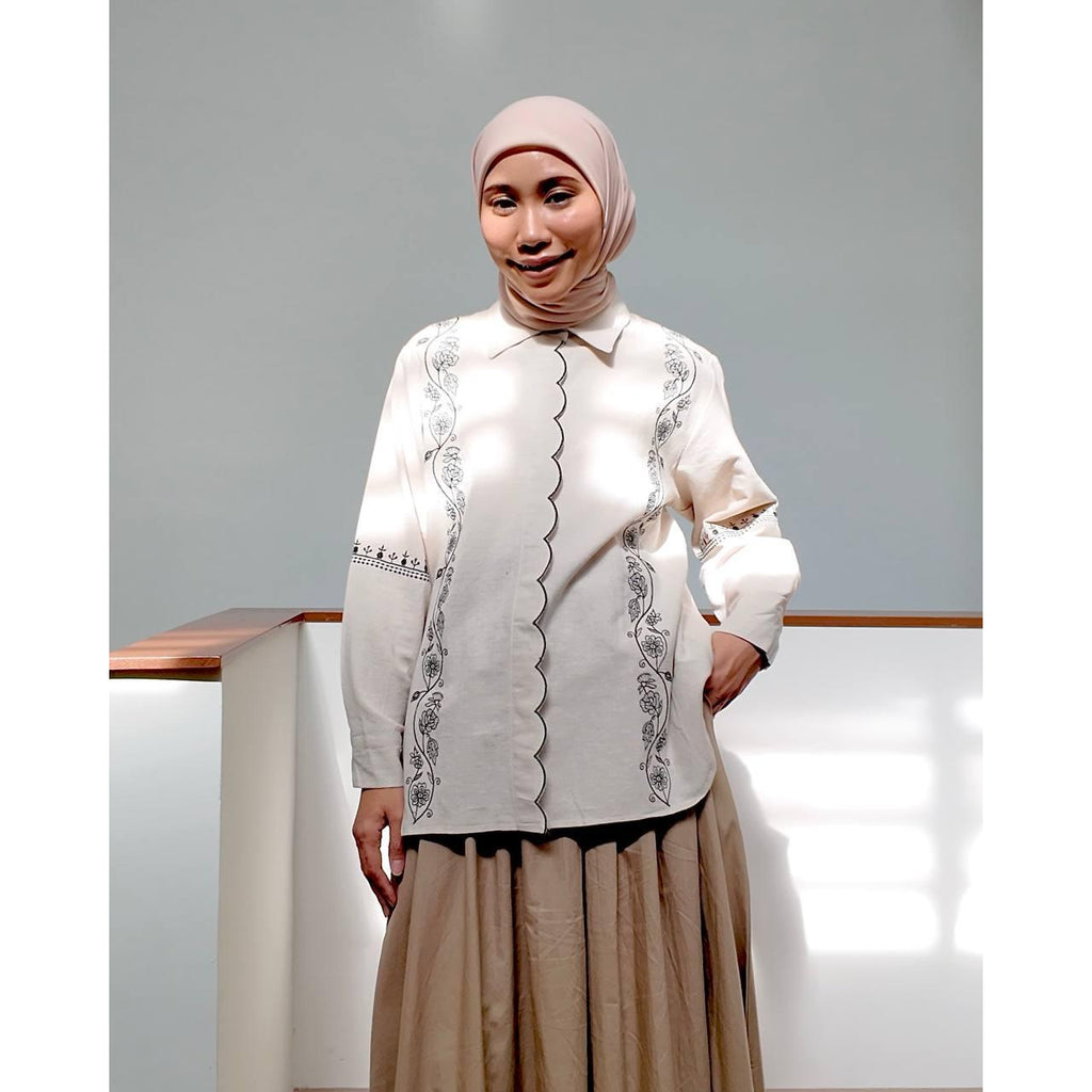 JUSTINE BLOUSE BY PETIKITA CASUAL