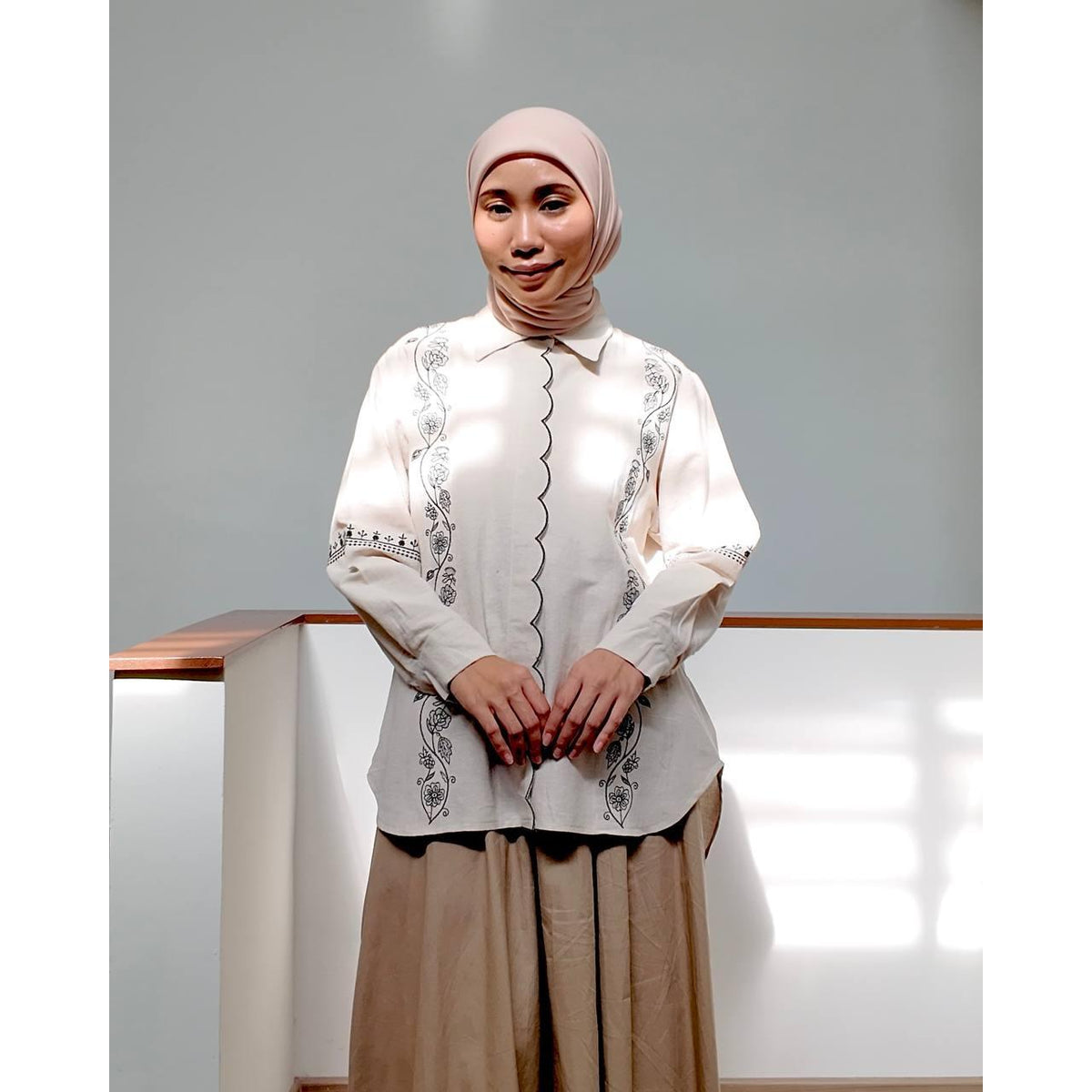 JUSTINE BLOUSE BY PETIKITA CASUAL