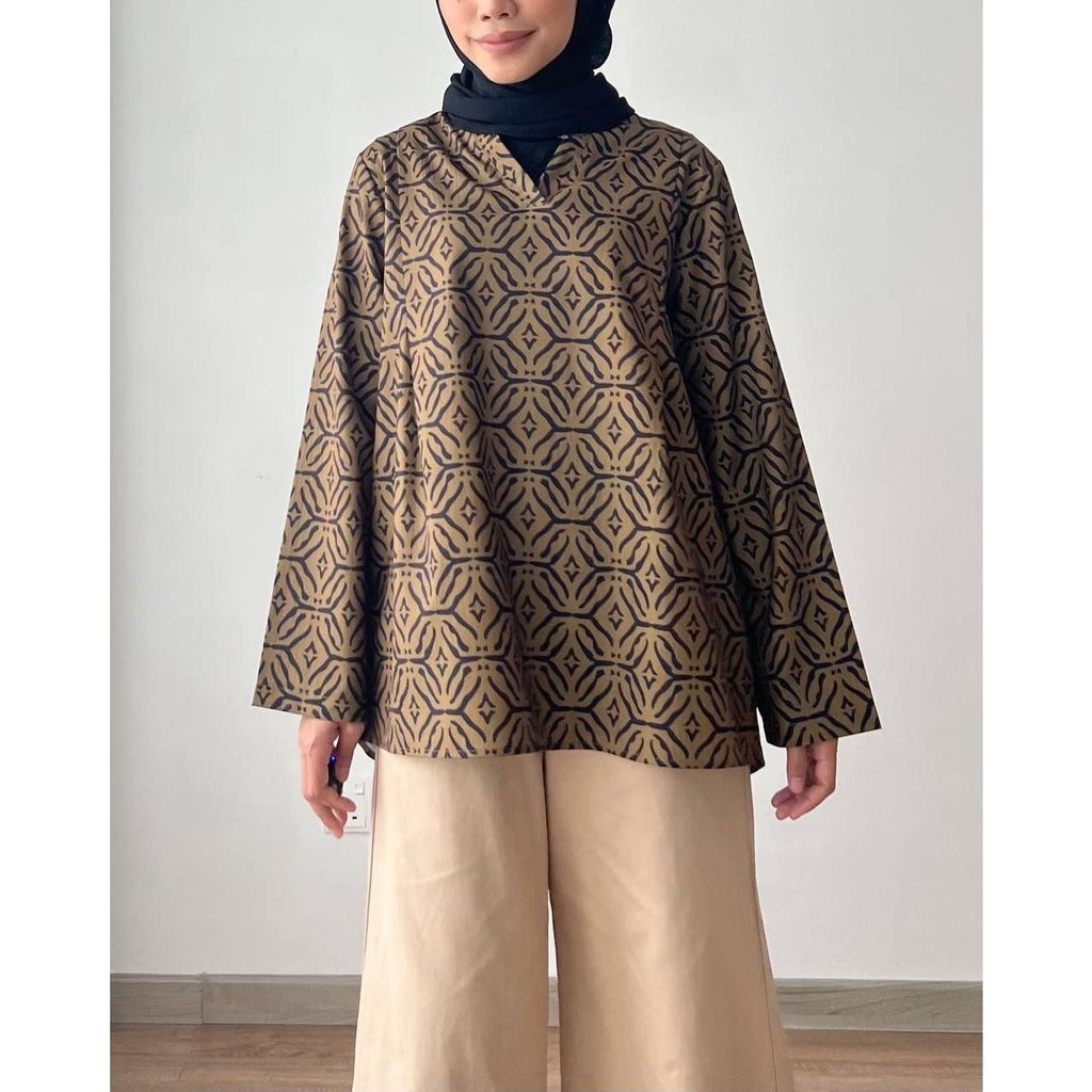 ISABEL BLOUSE BY PETIKITA