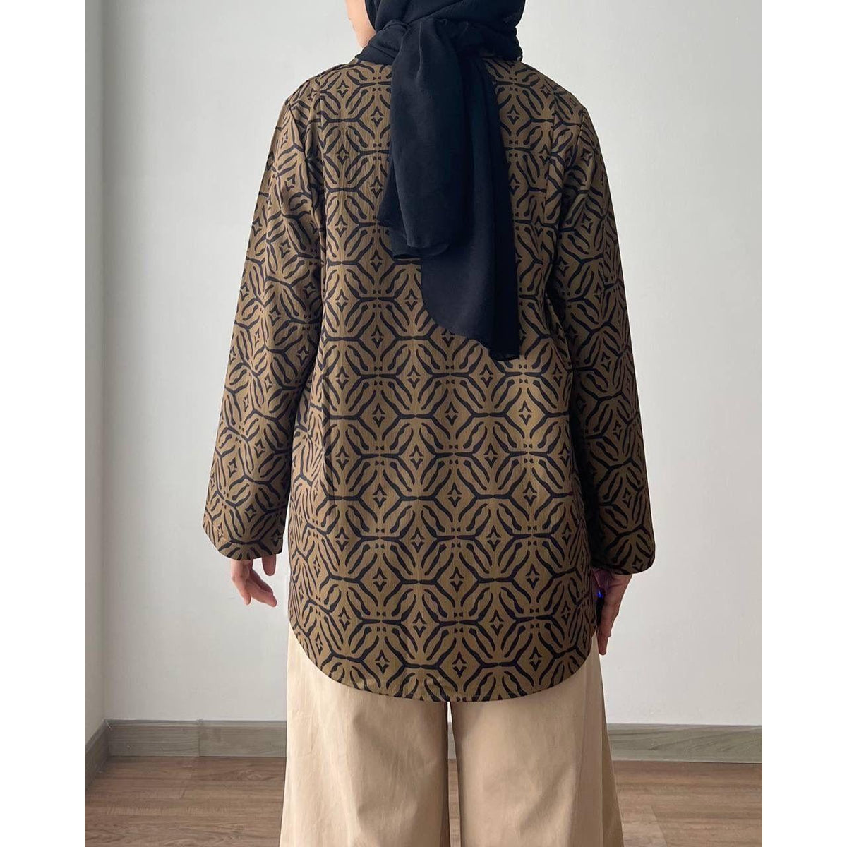 ISABEL BLOUSE BY PETIKITA