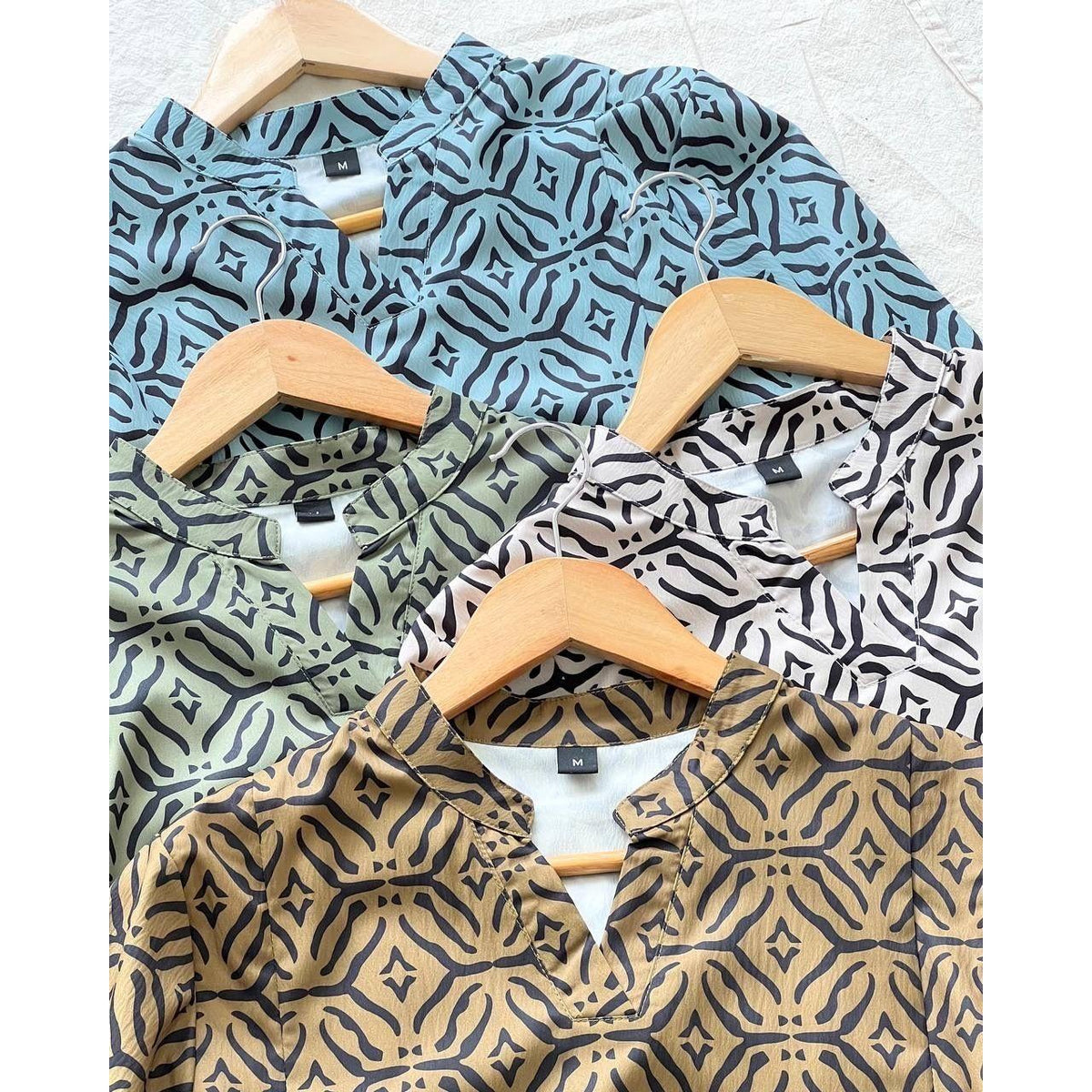ISABEL BLOUSE BY PETIKITA