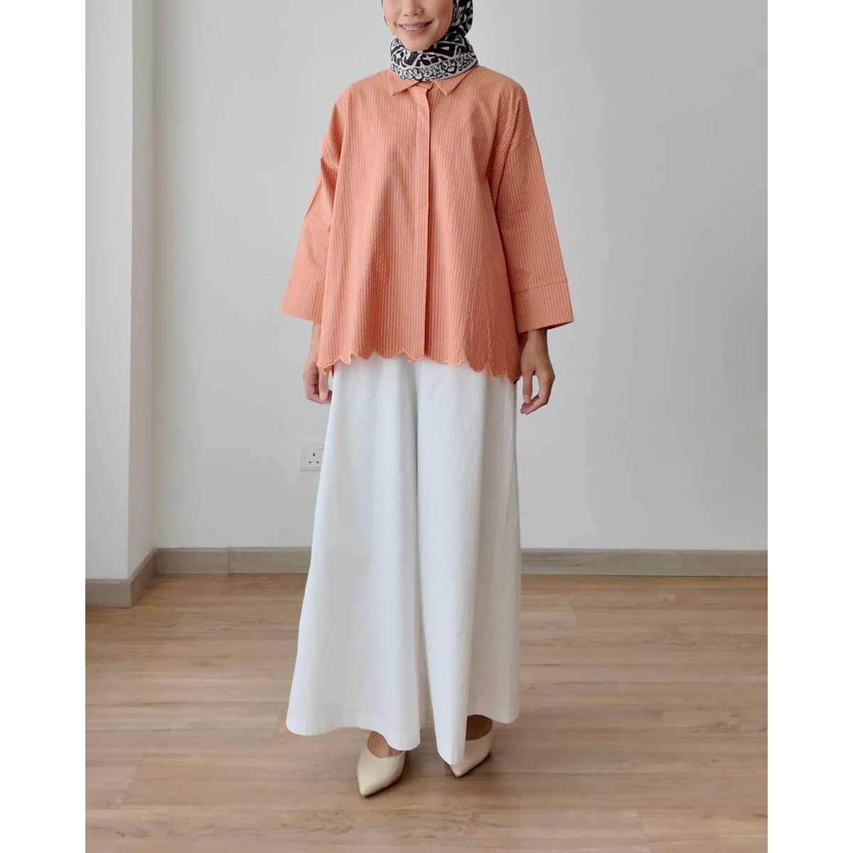ILYA BLOUSE BY PETIKITA CASUAL