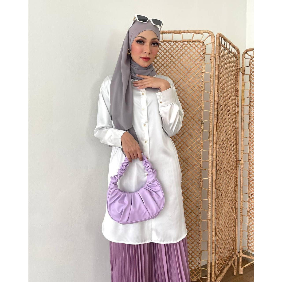 ILAYDA BLOUSE BY PETIKITA CASUAL