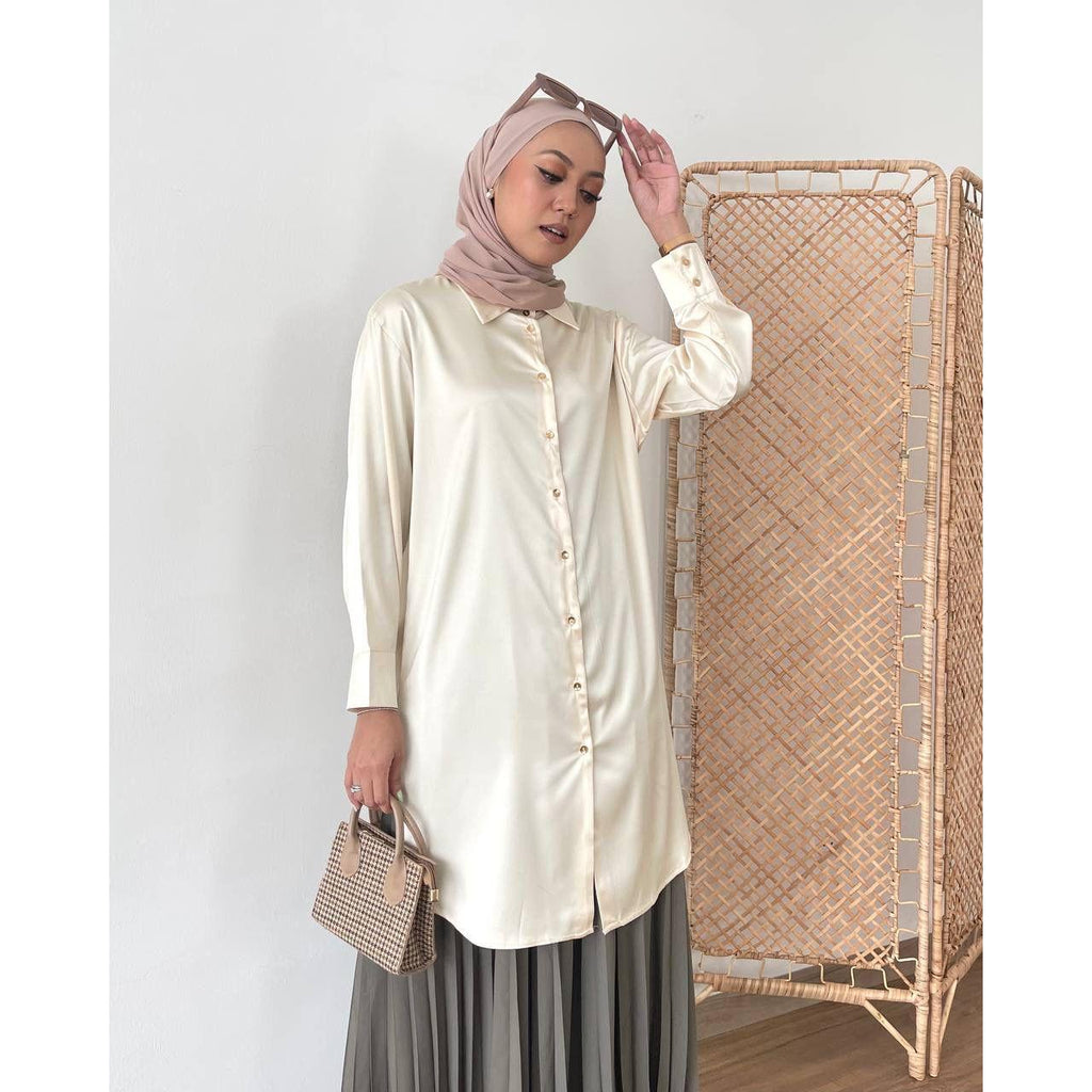 ILAYDA BLOUSE BY PETIKITA CASUAL