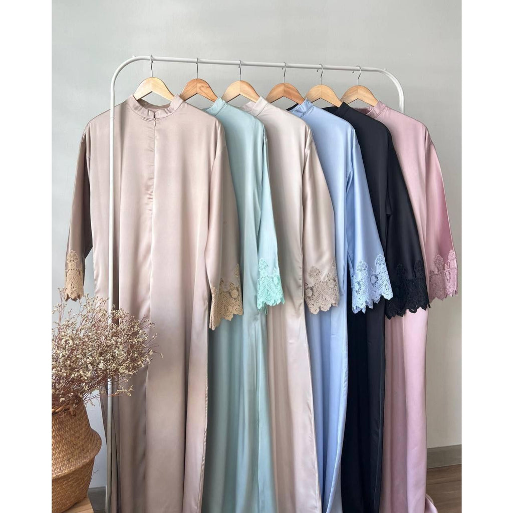 HELINA KAFTAN BY PETIKITA RAYA 2024