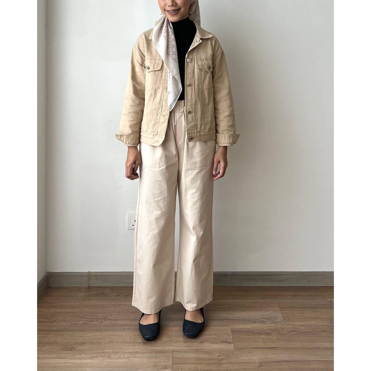 HALTER JACKET BY PETIKITA CASUAL