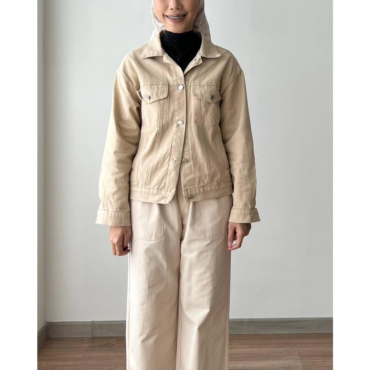 HALTER JACKET BY PETIKITA CASUAL