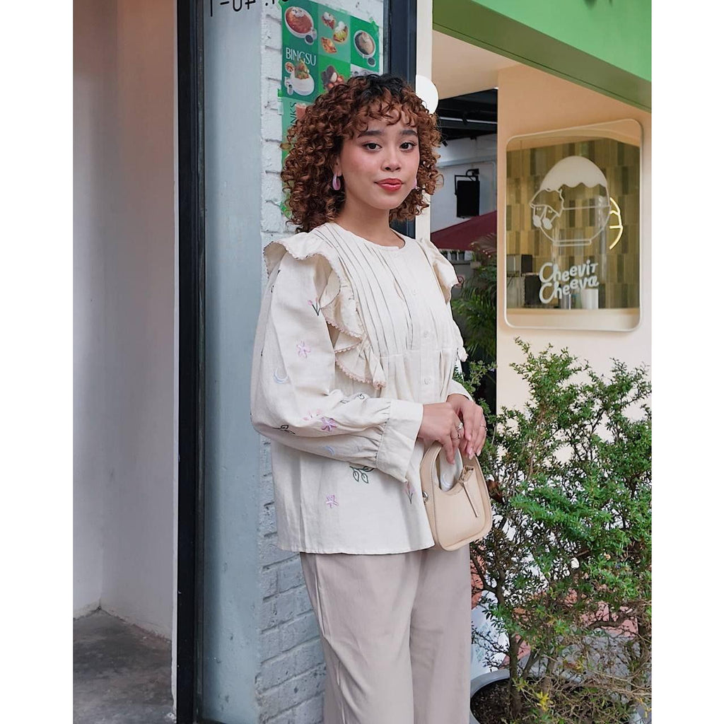 GIANI BLOUSE BY PETIKITAAAA