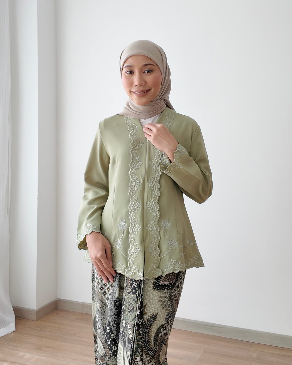 AMENA KEBAYA BY PETIKITA RAYA 2025