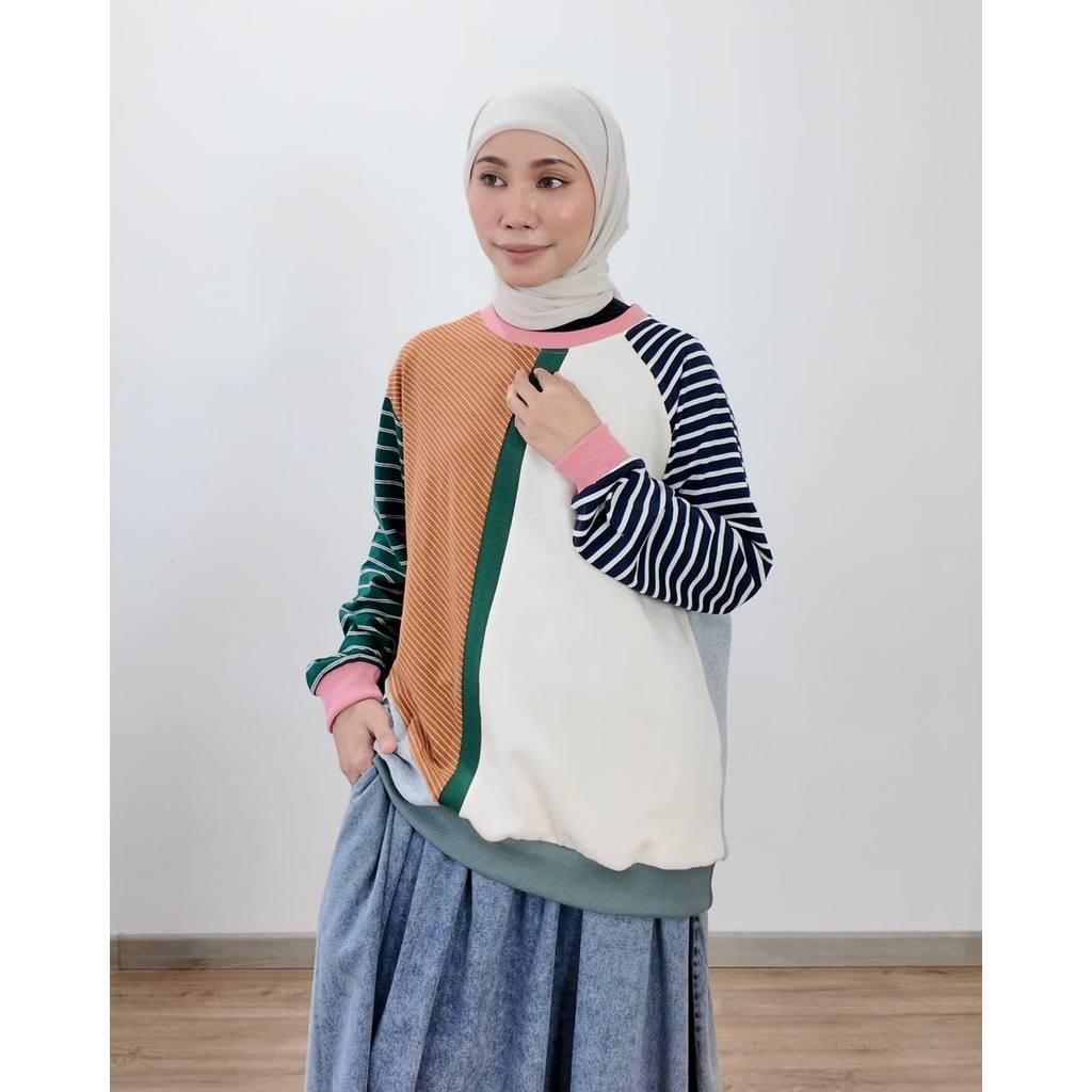 URUMI TOPS PETIKITA KASUAL