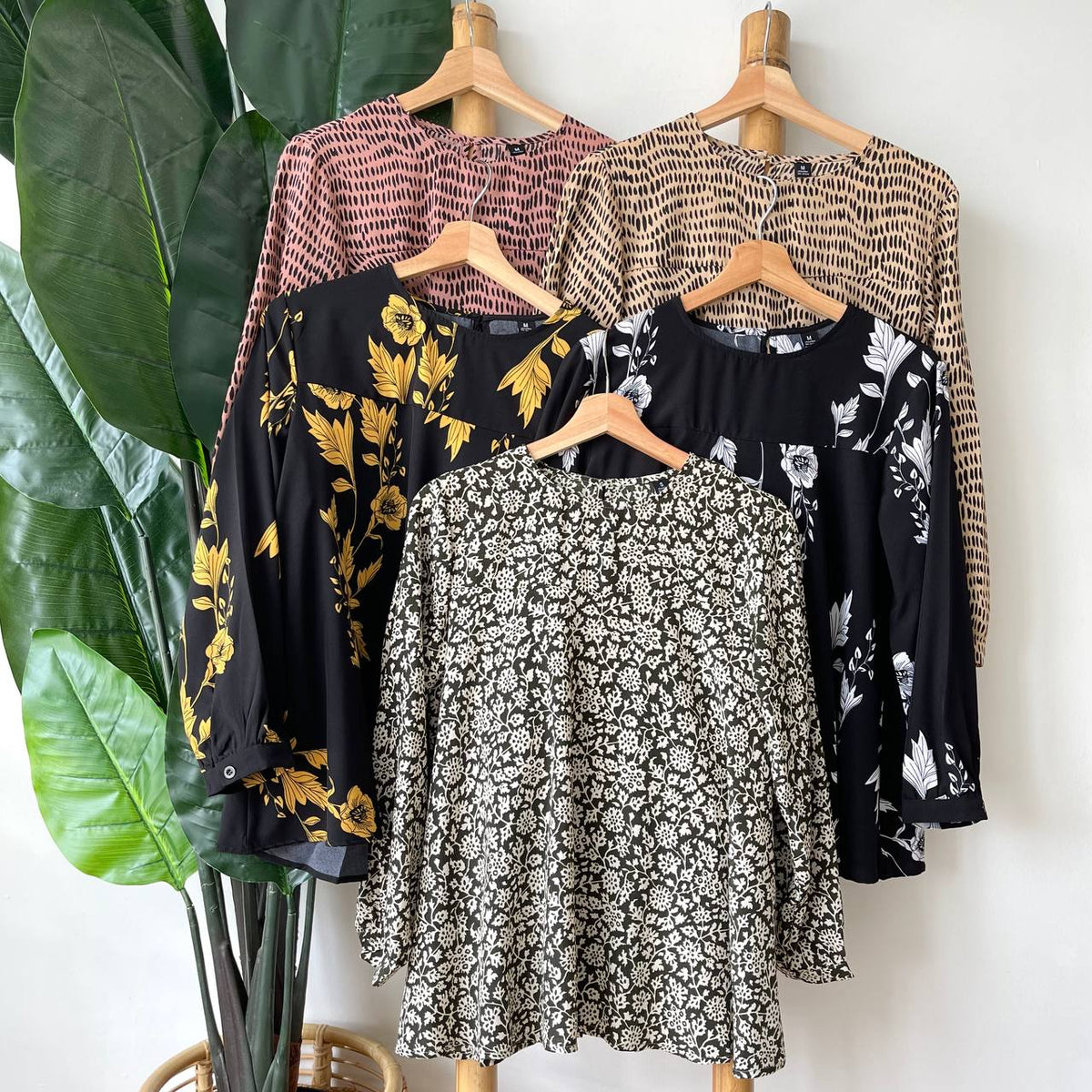 SHAZIA BLOUSE BY PETIKITA