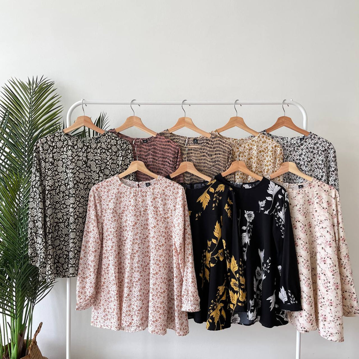 SHAZIA BLOUSE BY PETIKITA