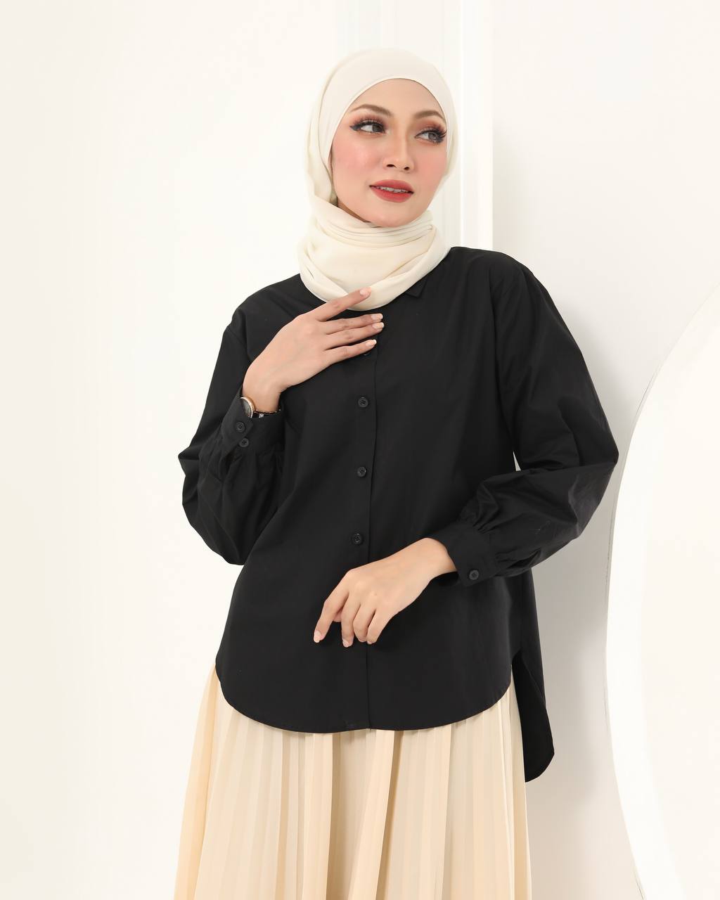 LAEL BLOUSE  BY PETIKITA CASUAL
