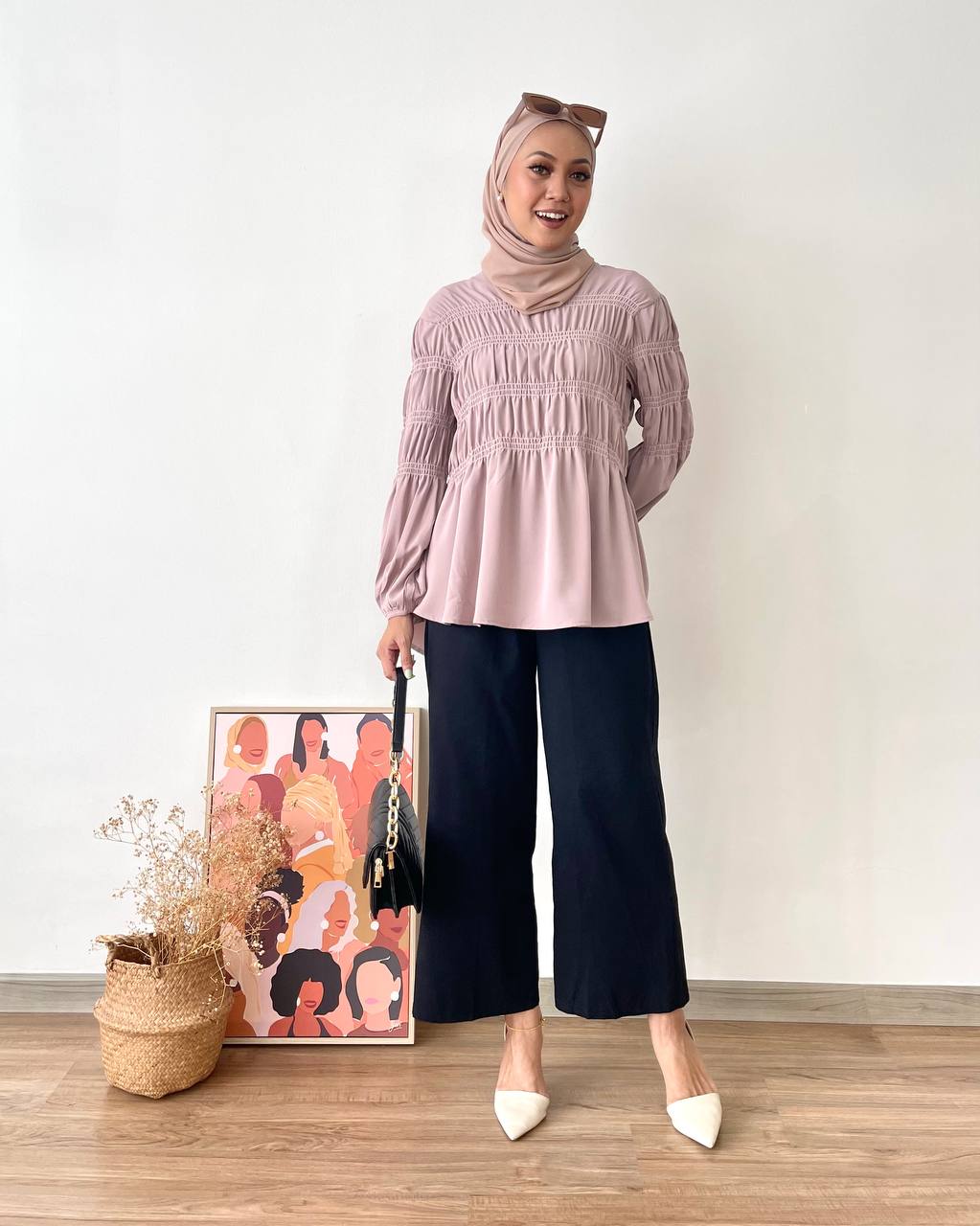 KARA BLOUSE  BY PETIKITA CASUAL