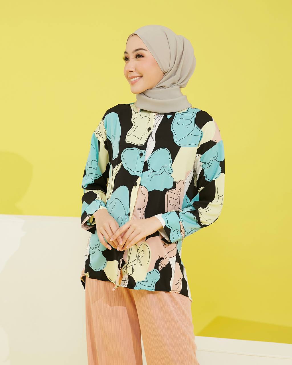 KAYLA BLOUSE  BY PETIKITA CASUAL