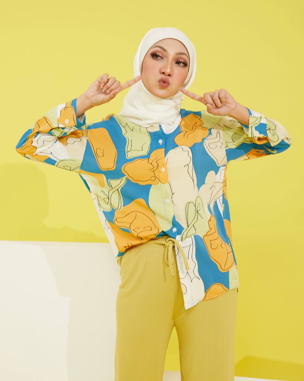 KAYLA BLOUSE  BY PETIKITA CASUAL