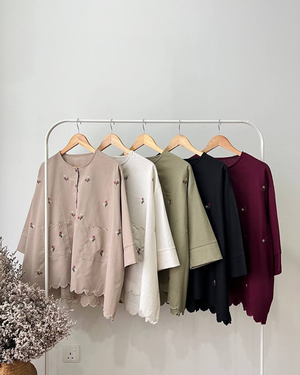 HEYYA BLOUSE BY PETIKITA CASUAL