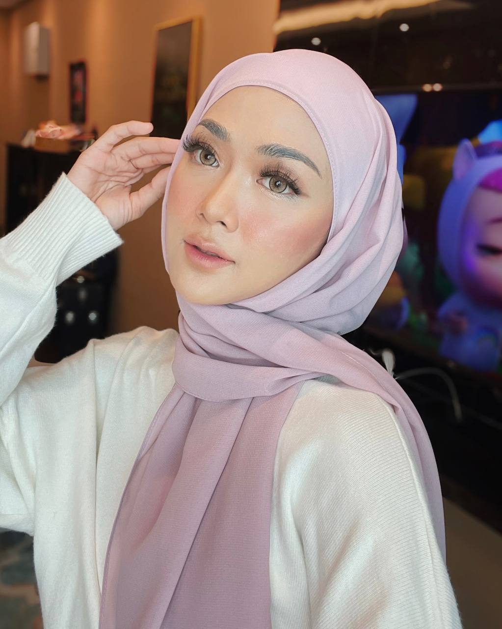 FLOWY SHAWL BY PETIKITAAA